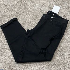 NWT KanCan black denim distressed jeans. 15/31
